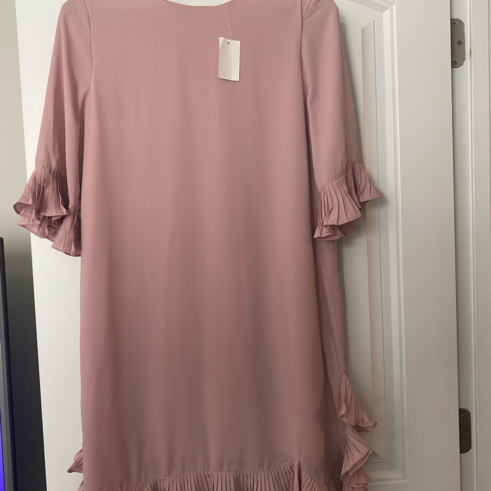 Elegant Pink Ruffle Sleeve Dress